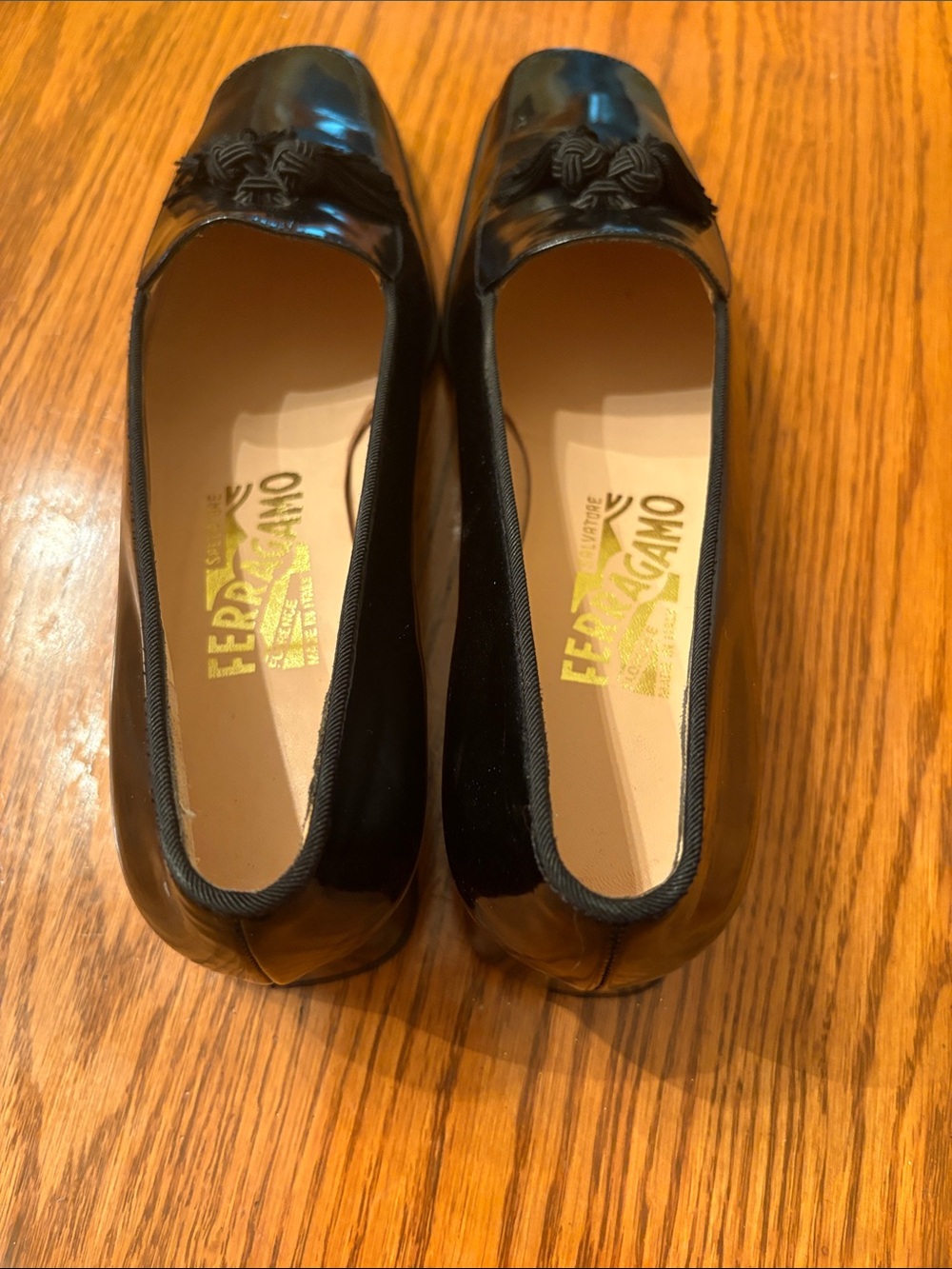 Salvatore Ferragamo Black Patent Knot Tassel Ballet Flats